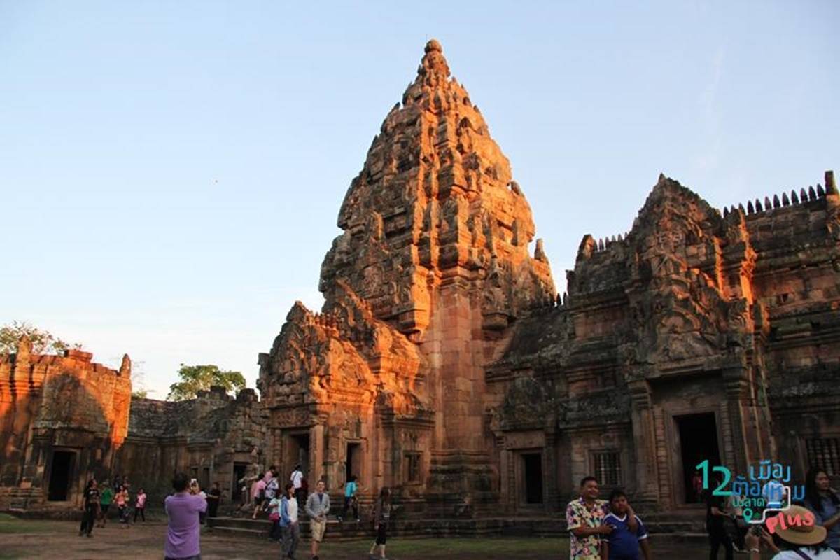 อุทยานประวัติศาสตร์พนมรุ้ง ปราสาทหินทรายสีชมพูสุดยิ่งใหญ่เมืองบุรีรัมย์